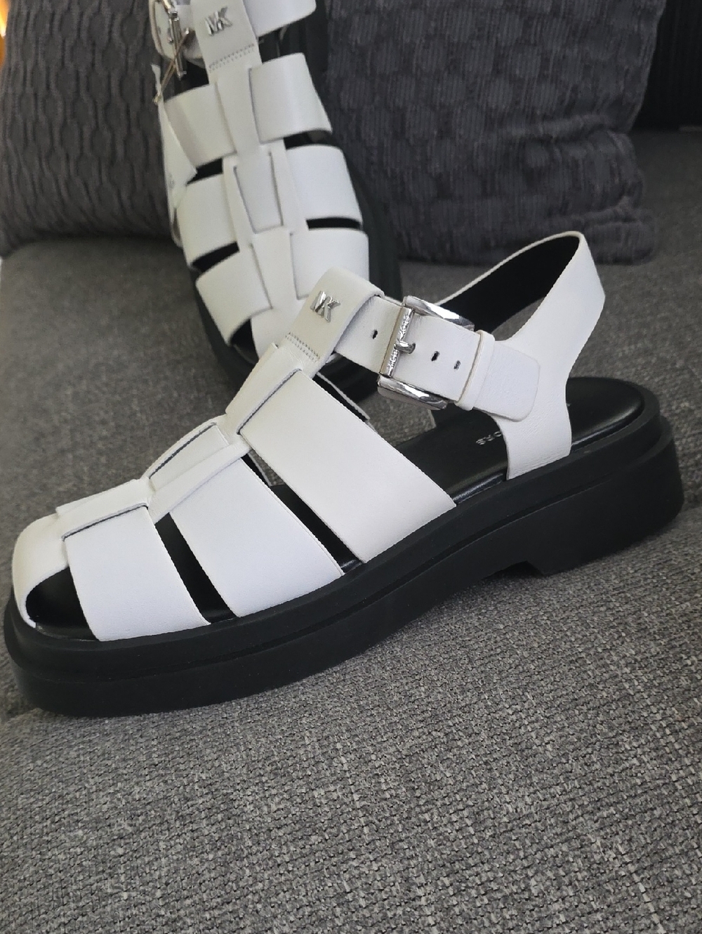 Michael Kors White Leather Basket-Weave Sandals with Black Sole - Picture 2 of 6